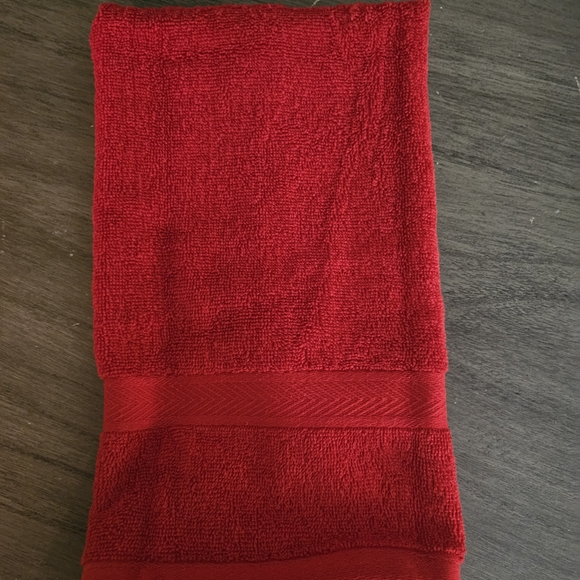 Red Tommy Hilfiger Hand Towels - Picture 2 of 2
